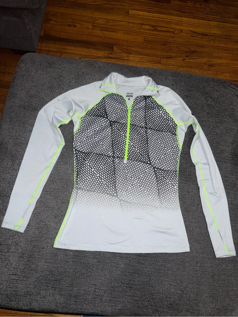 Nike Pro Dri-FIT 1/2 Zip Running Training Top Gray Neon Green Women’s M